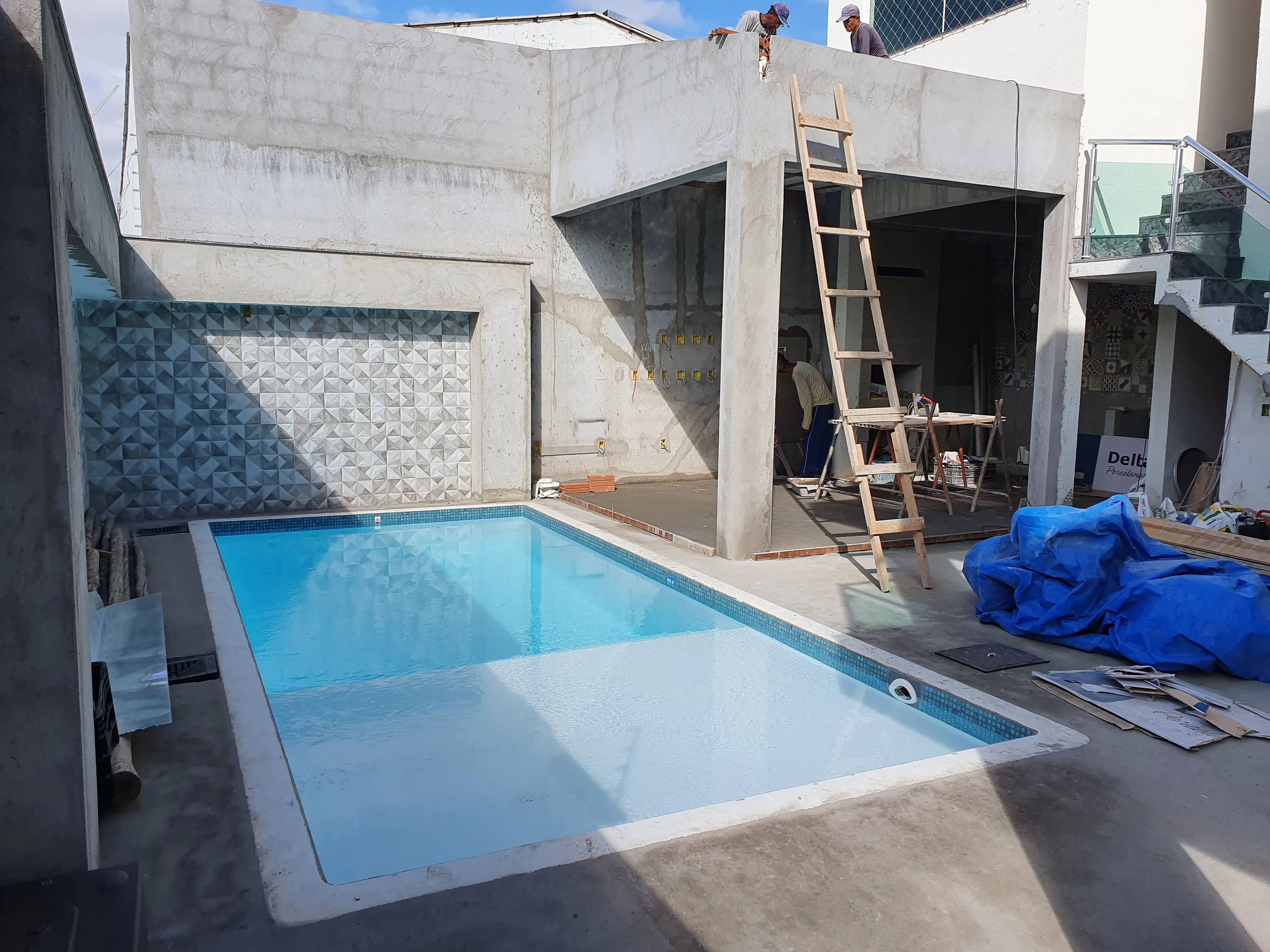 Projeto com Piscina Aquecida e Sonorização